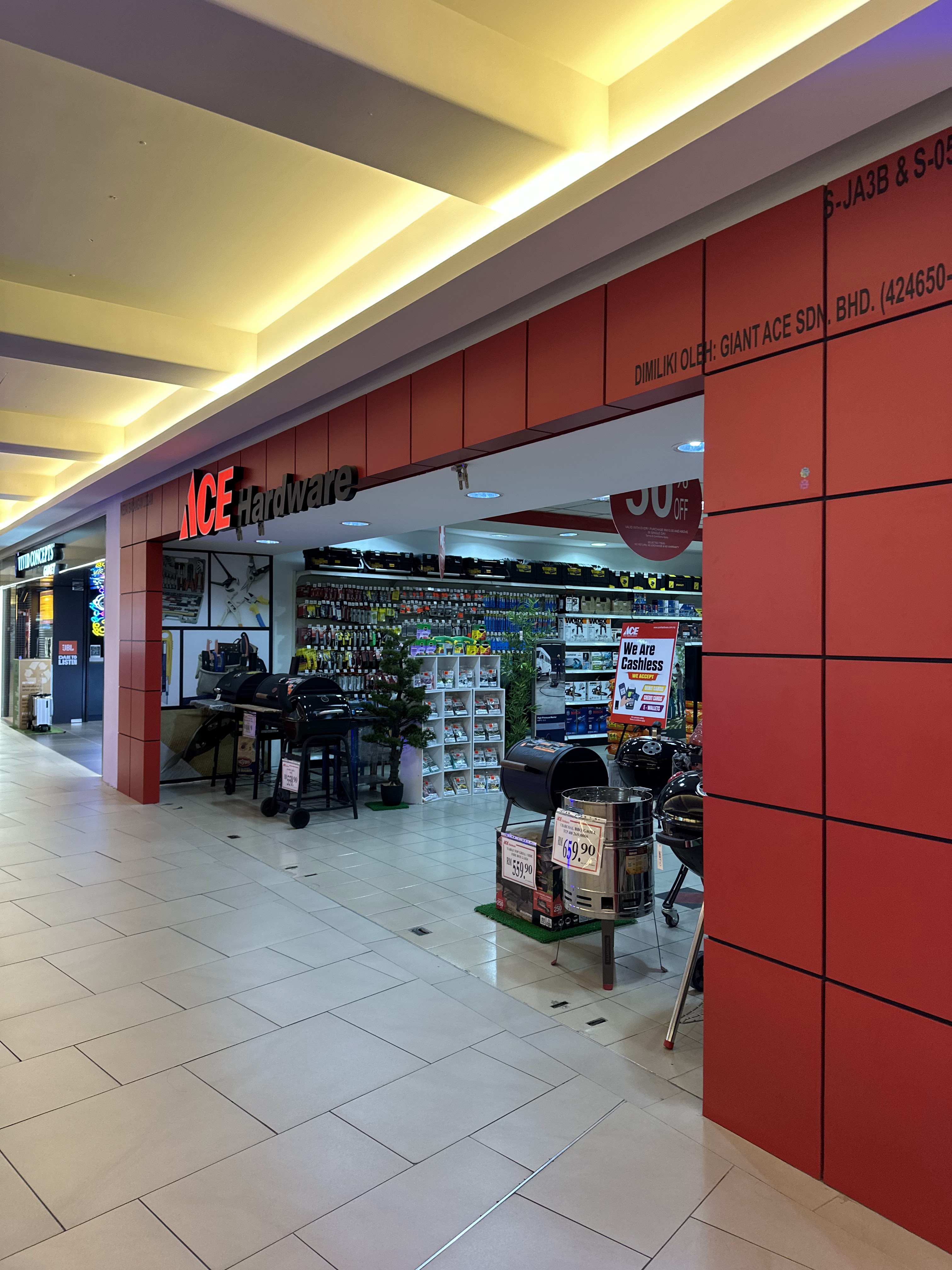 Shopfront of ACE Hardware @ Midvalley Megamall