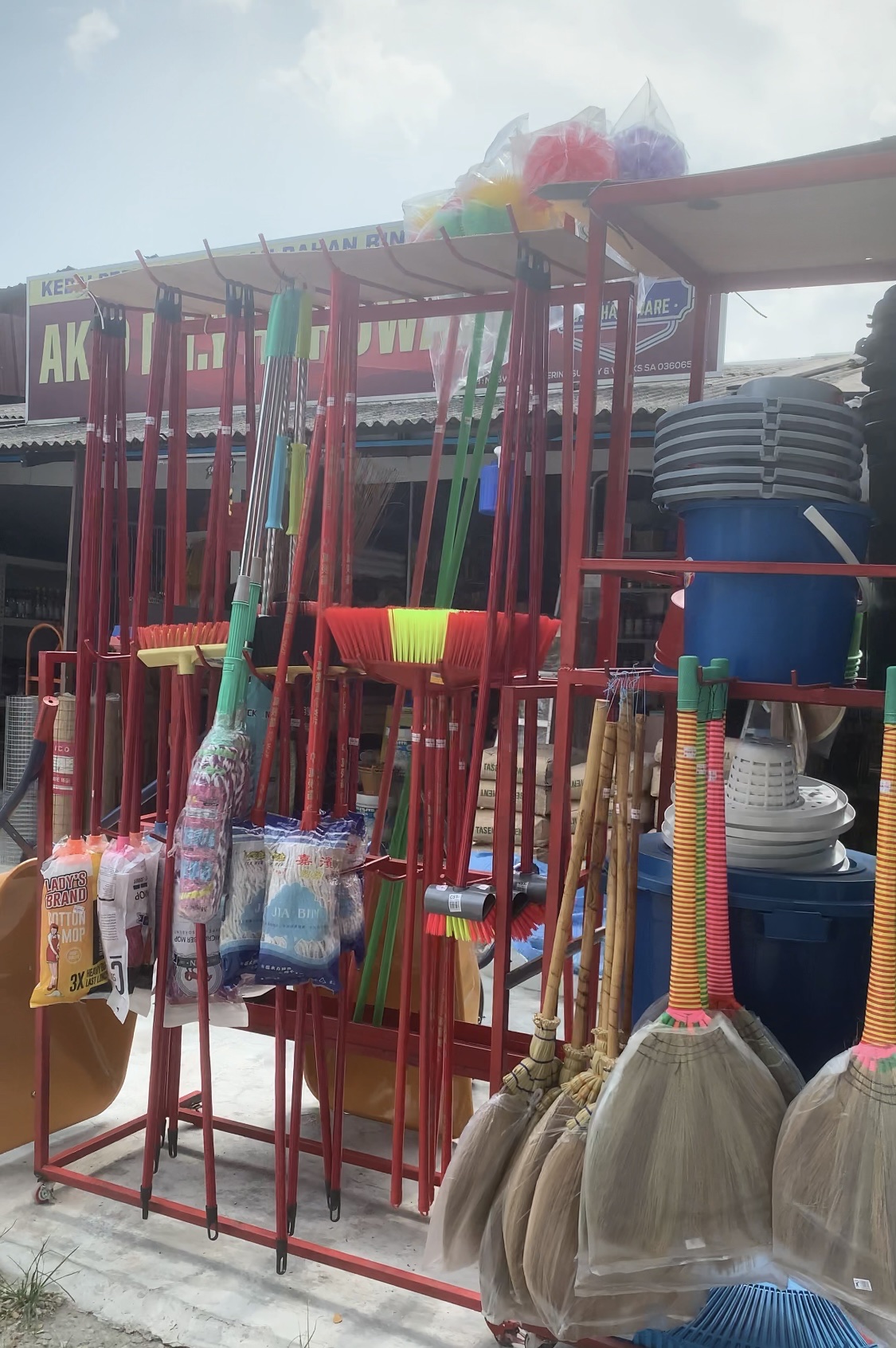 AKID DIY Hardware Sentul in Kuala Lumpur, photo 4