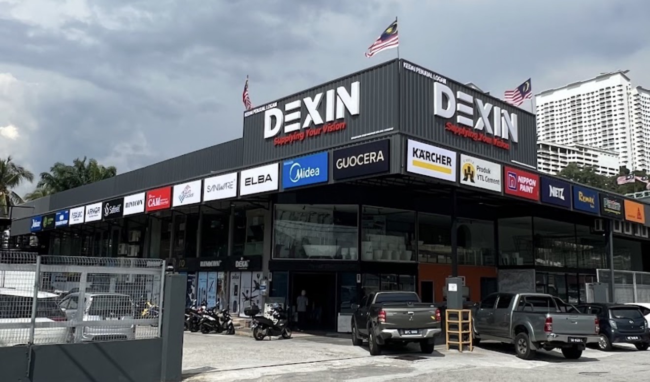 Shopfront of Dexin Hardware - Cheras Baru