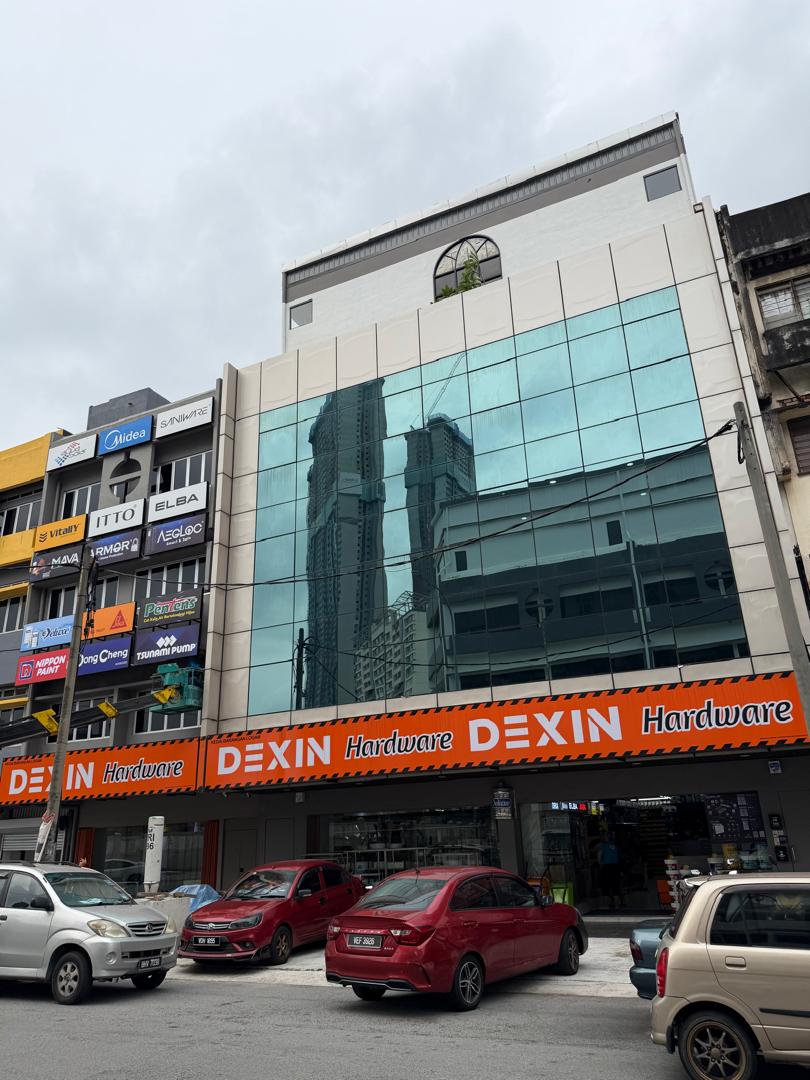 Shopfront of Dexin Hardware - Cheras Maluri