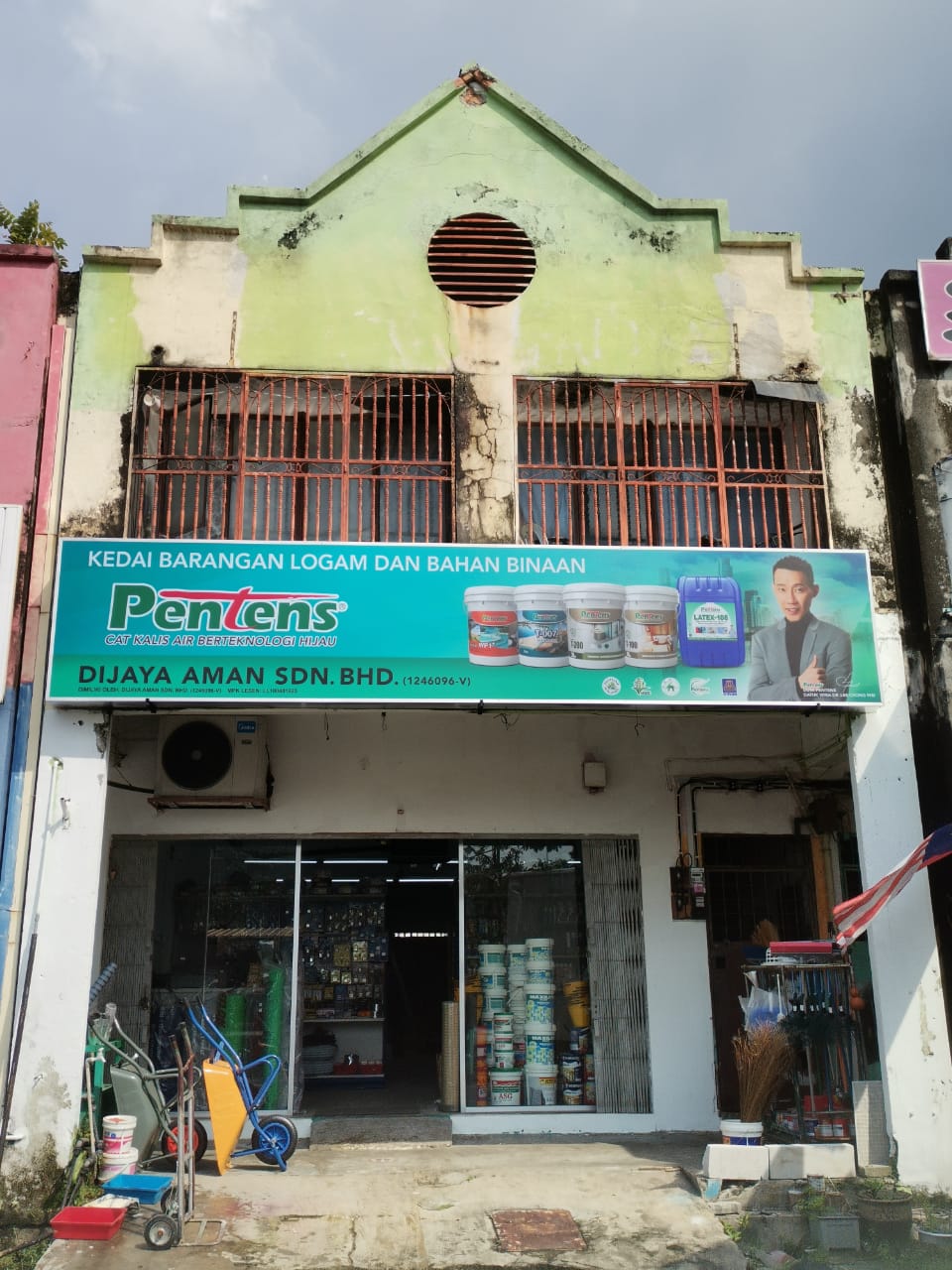 Shopfront of Dijaya Aman DIY Hardware Sdn Bhd