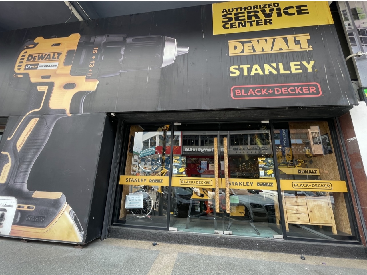 Eagle Hardware Store - Klang in Klang, photo 2