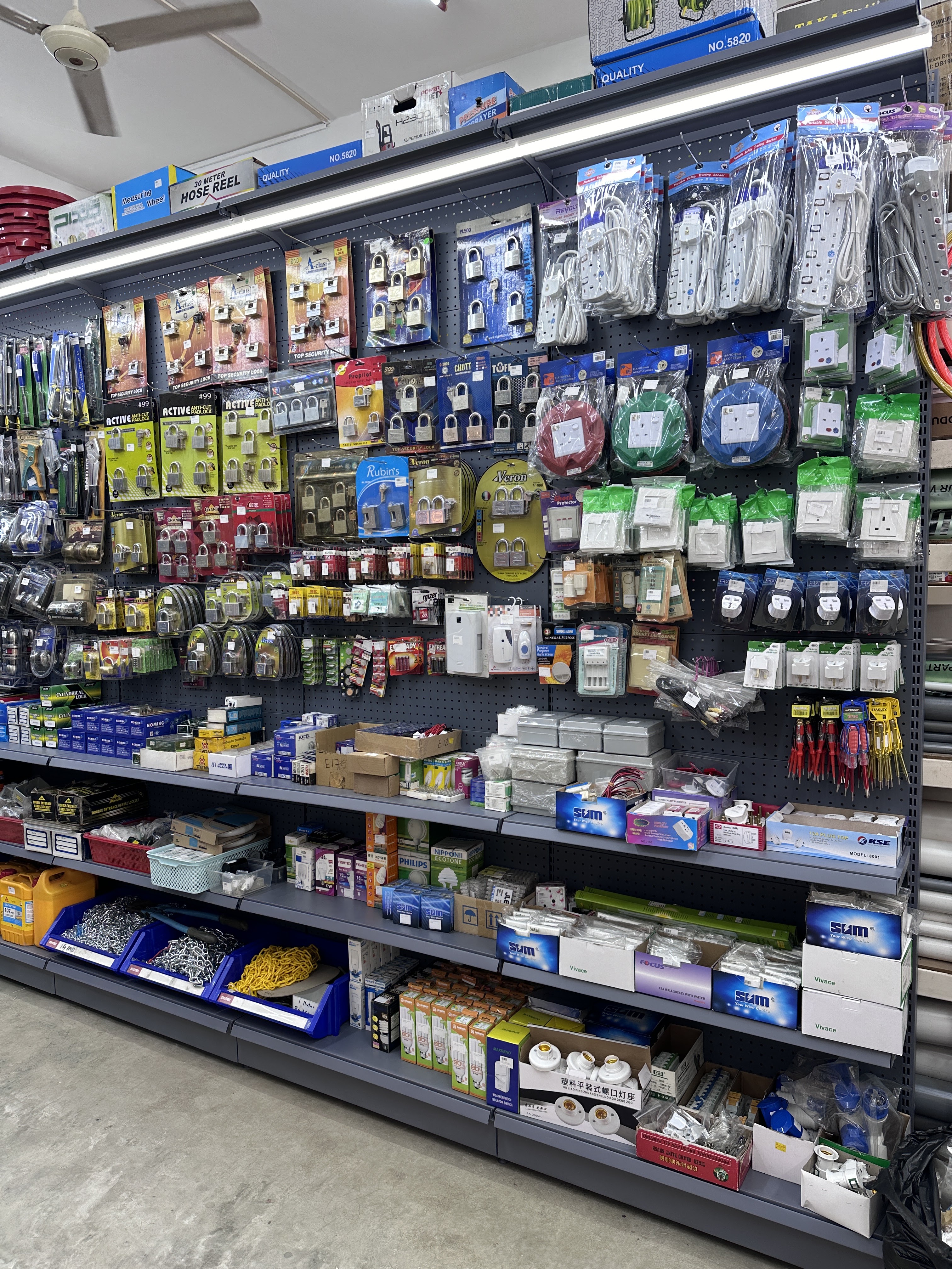 Golden Hardware & Materials Supply Sdn.Bhd. in Johor Bahru, photo 3
