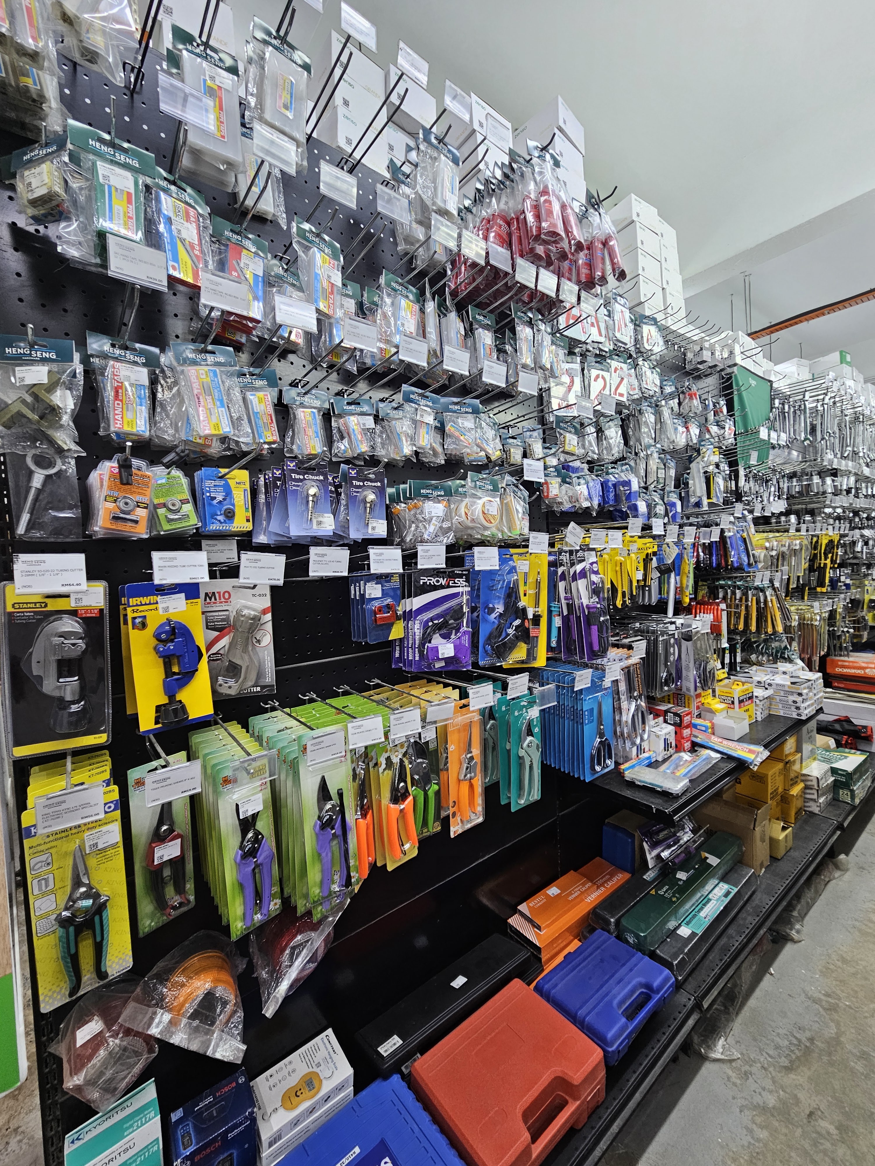 Heng Seng Hardware - Bandar Sentosa Klang (HQ) in Klang, photo 6