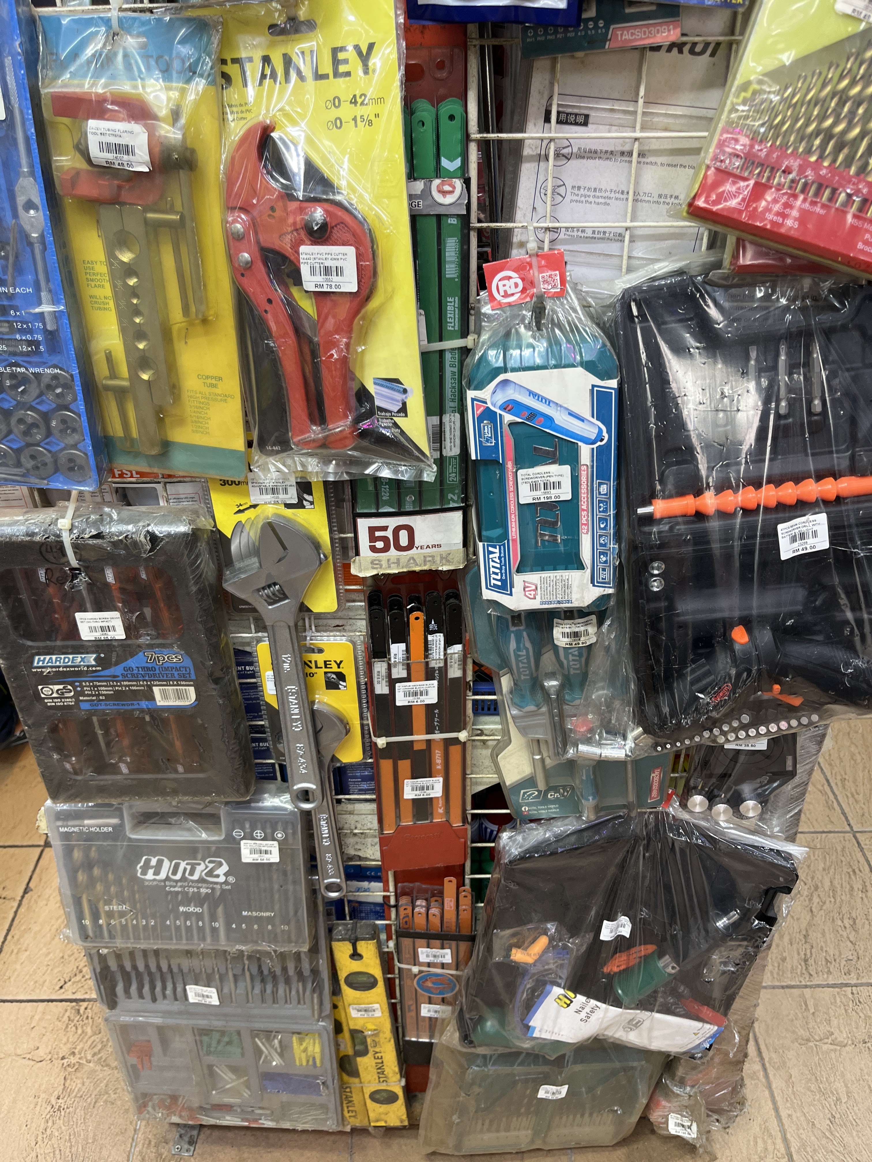[HQ] REGNO DIY Hardware and Electrical Shop (Bangsar South/ Pantai Dalam) in Kuala Lumpur, photo 5