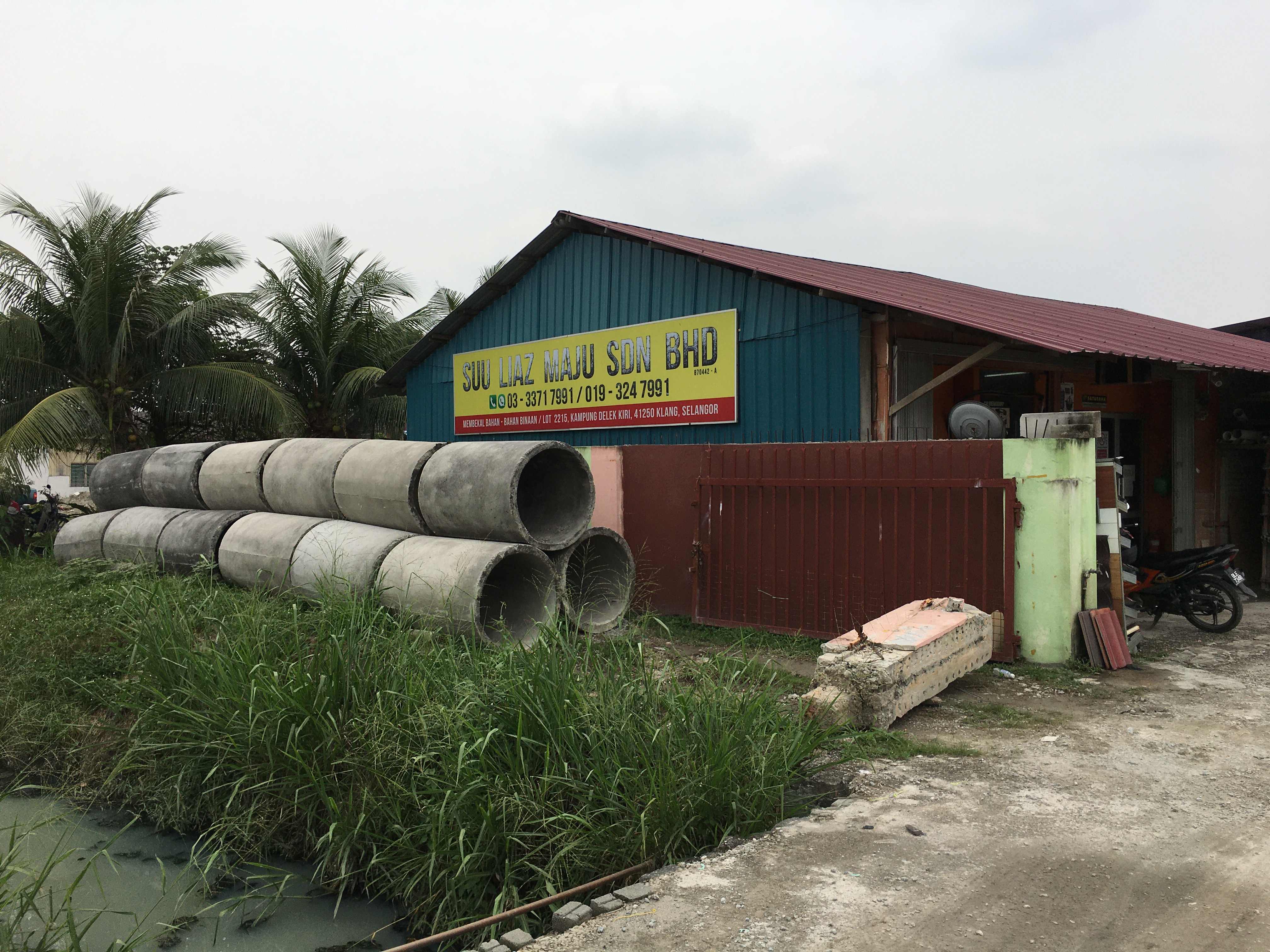 Shopfront of Kedai Hardware Klang Suu Liaz Maju Sdn Bhd