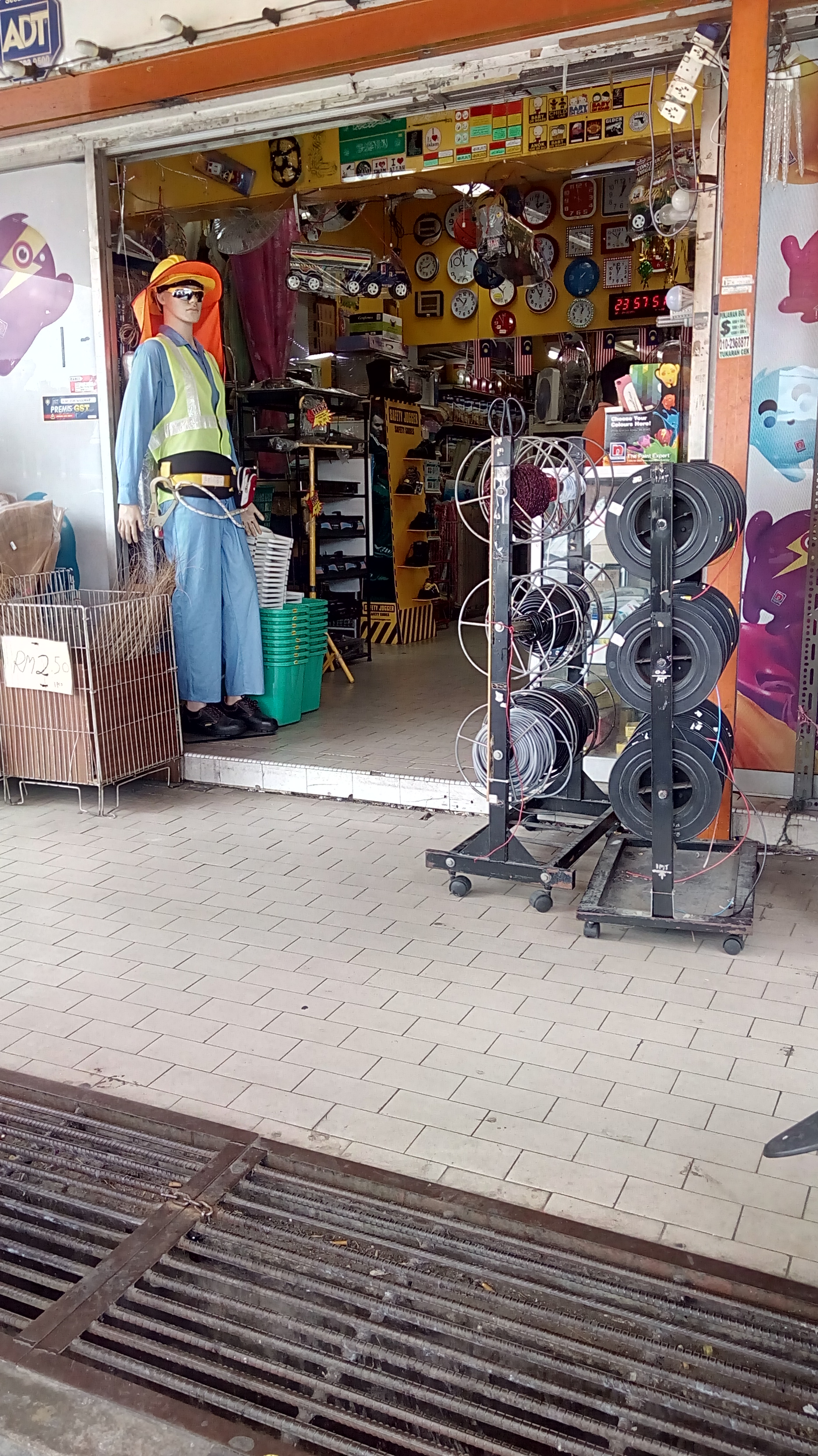 The D.i.y Store in Kuala Lumpur, photo 4