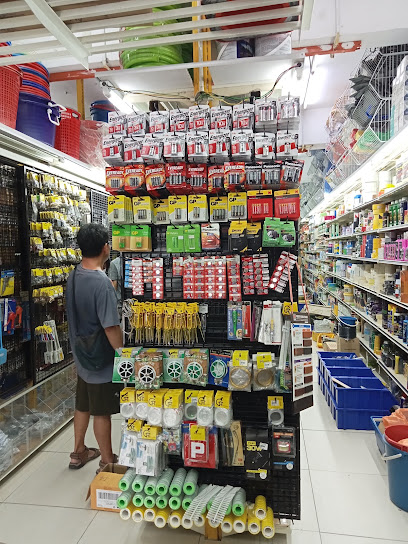 Shopfront of Tung Tat Hardware Trading Sdn Bhd