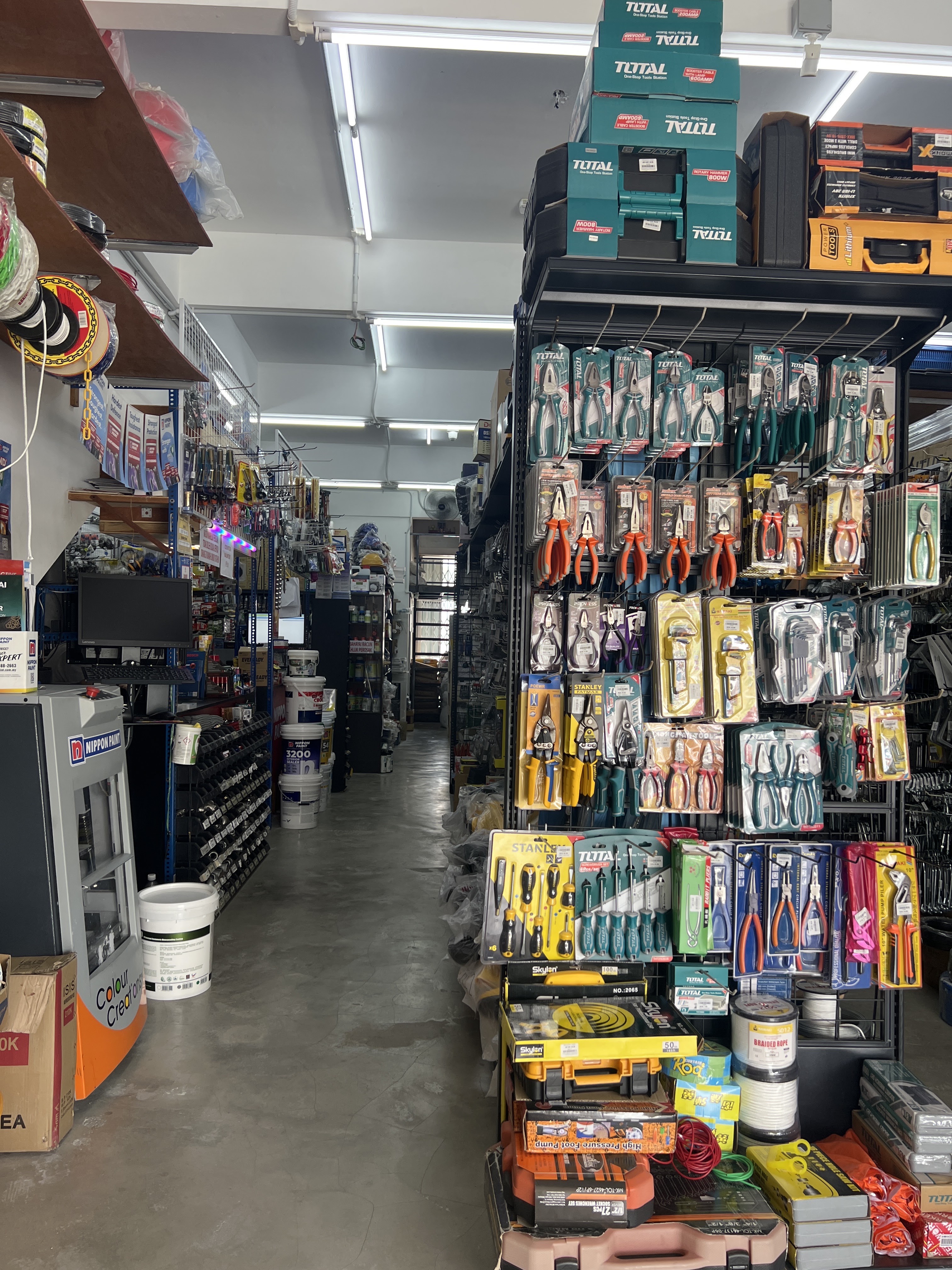 URBAN HARDWARE SDN BHD-BRANCH TAMAN AWANI BANGI in Bangi, photo 4